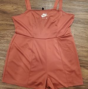 Nike short jumper